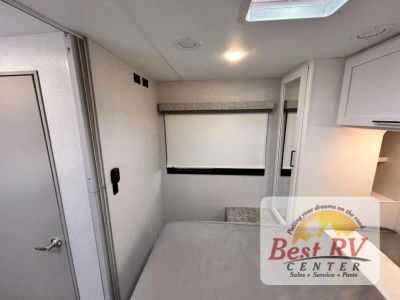 2026 Thor Motor Coach Four Winds - Photo 48