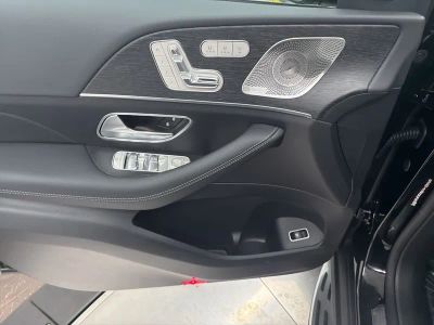 2026 Mercedes-Benz GLS - Photo 17