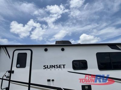 2023 CrossRoads RV Sunset Trail - Photo 9