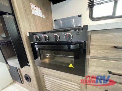 2026 Coachmen RV Freedom Express Select - Photo 20