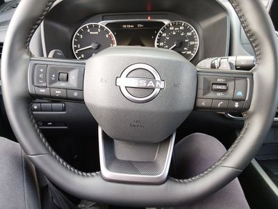 2025 Nissan Rogue - Photo 12