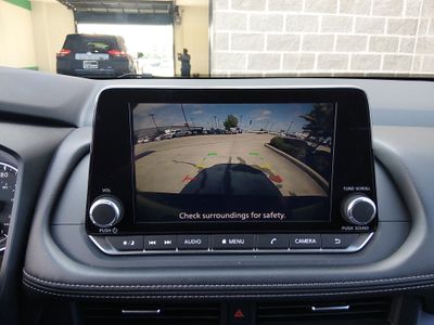 2025 Nissan Rogue - Photo 16