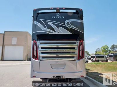 2026 Tiffin Motorhomes Zephyr - Photo 3
