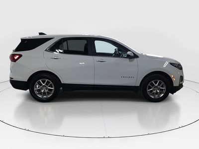 2024 Chevrolet Equinox — photo 8 view