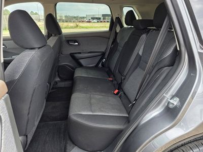 2023 Nissan Rogue — photo 16 view