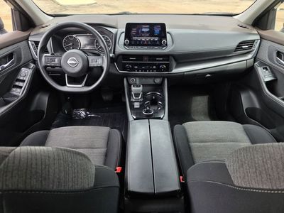 2023 Nissan Rogue — photo 8 view