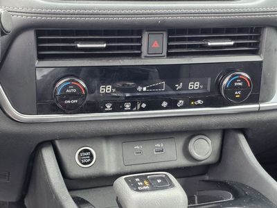 2023 Nissan Rogue — photo 19 view