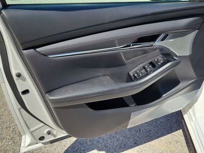 2026 Mazda Mazda3 - Photo 23