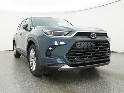 2026 Toyota Grand Highlander N/A — front three-quarter view