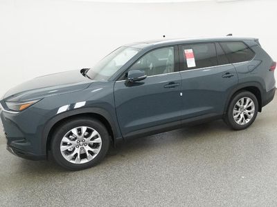 2026 Toyota Grand Highlander — detail view