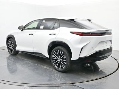 2026 Lexus RZ - Photo 3