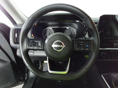 2025 Nissan Pathfinder — photo 12 view