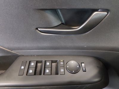 2025 Hyundai Kona - Photo 19