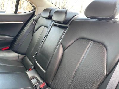 2025 Genesis G70 — photo 18 view
