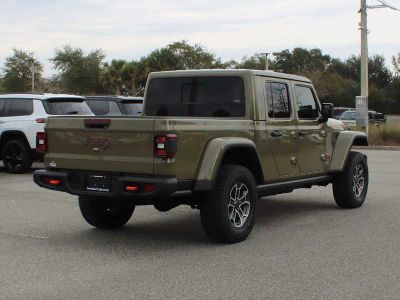 2026 Jeep Gladiator — side profile view