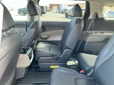 2026 Kia Carnival - Photo 17