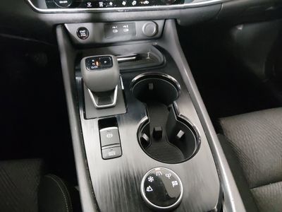 2025 Nissan Rogue - Photo 16