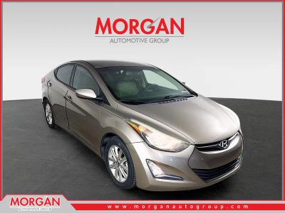 2015 Hyundai Elantra SE in Bronze — front three-quarter view