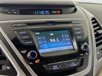 2015 Hyundai Elantra — photo 13 view