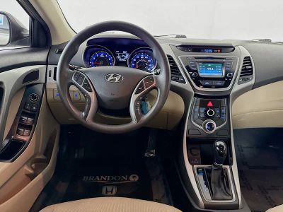 2015 Hyundai Elantra — photo 21 view