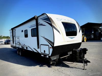2022 Palomino Solaire — front three-quarter view