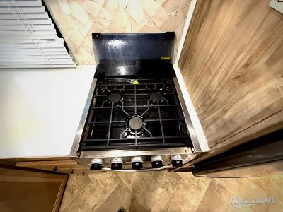 2022 Palomino Solaire — photo 11 view