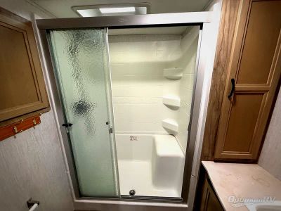 2022 Palomino Solaire — photo 18 view