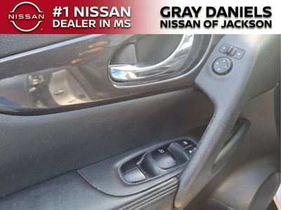 2019 Nissan Rogue - Photo 12