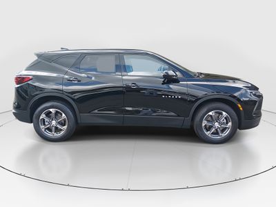 2025 Chevrolet Blazer - Photo 8