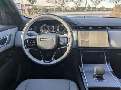 2026 Land Rover Range Rover Velar — photo 13 view
