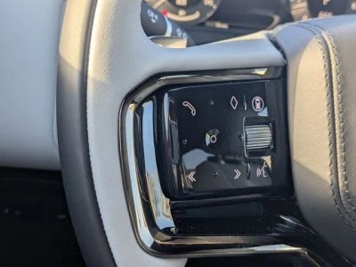 2026 Land Rover Range Rover Velar — photo 17 view