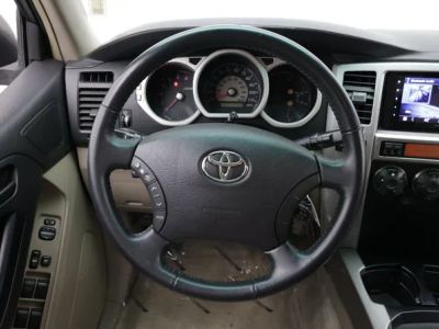2005 Toyota 4Runner — photo 21 view