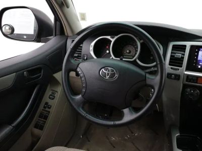 2005 Toyota 4Runner — photo 22 view
