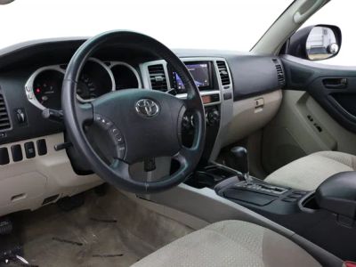2005 Toyota 4Runner — photo 9 view