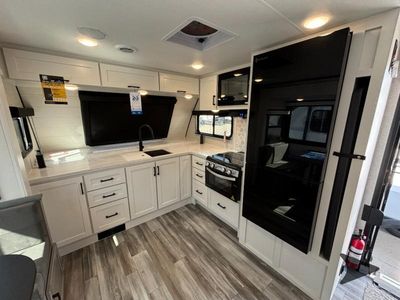 2026 Jayco Jay Feather - Photo 11