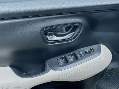 2025 Honda HR-V — photo 16 view