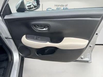 2025 Honda HR-V — photo 32 view