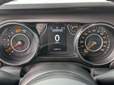 2022 Jeep Wrangler - Photo 13