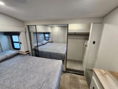 2025 Coachmen Chaparral - Photo 52