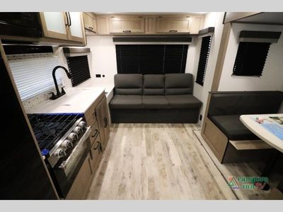 2025 Gulf Stream RV Friendship - Photo 13
