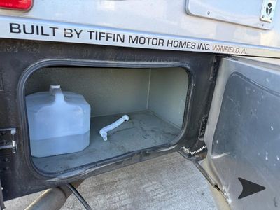 2018 Tiffin Motorhomes Wayfarer - Photo 9