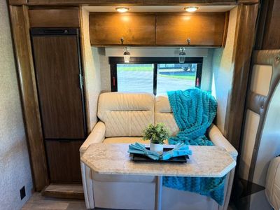 2018 Tiffin Motorhomes Wayfarer - Photo 14