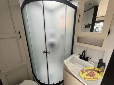 2027 Coachmen RV AMERICAN SPIRIT — photo 13 view