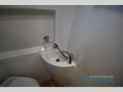 2024 Airstream Interstate - Photo 36