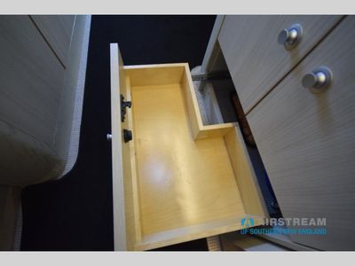 2024 Airstream Interstate - Photo 14