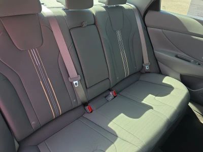 2026 Hyundai Elantra — photo 14 view