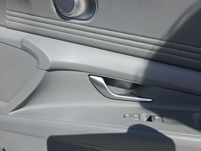 2026 Hyundai Elantra — photo 21 view