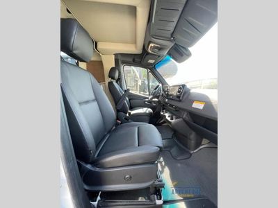 2024 Tiffin Motorhomes Wayfarer RLW - Photo 6