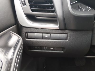 2025 Nissan Rogue - Photo 13