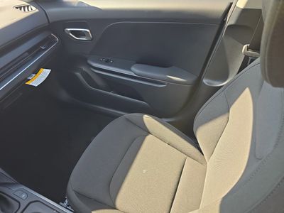 2026 Kia K4 — photo 15 view